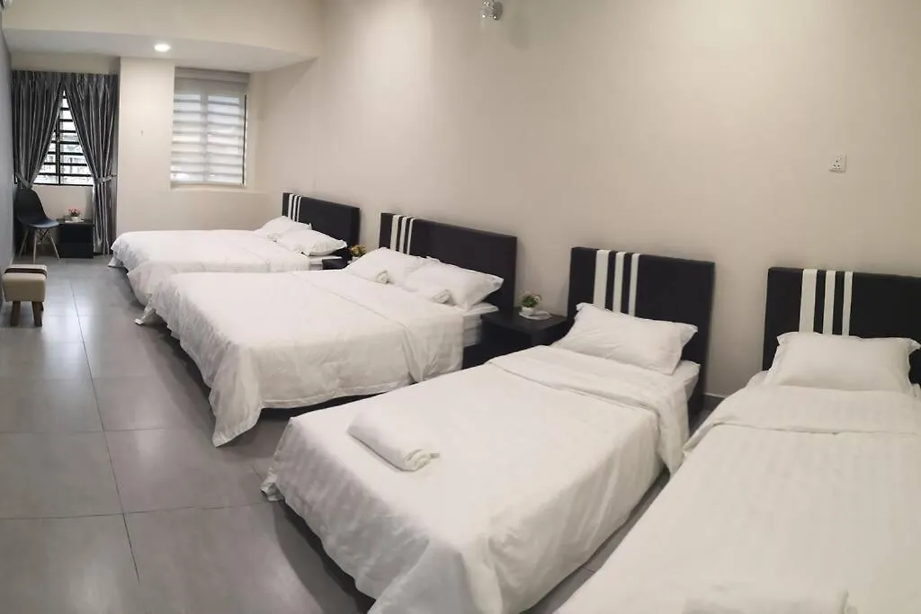 Huge Space For Friends & Families Gathering Ipoh Ferienhaus